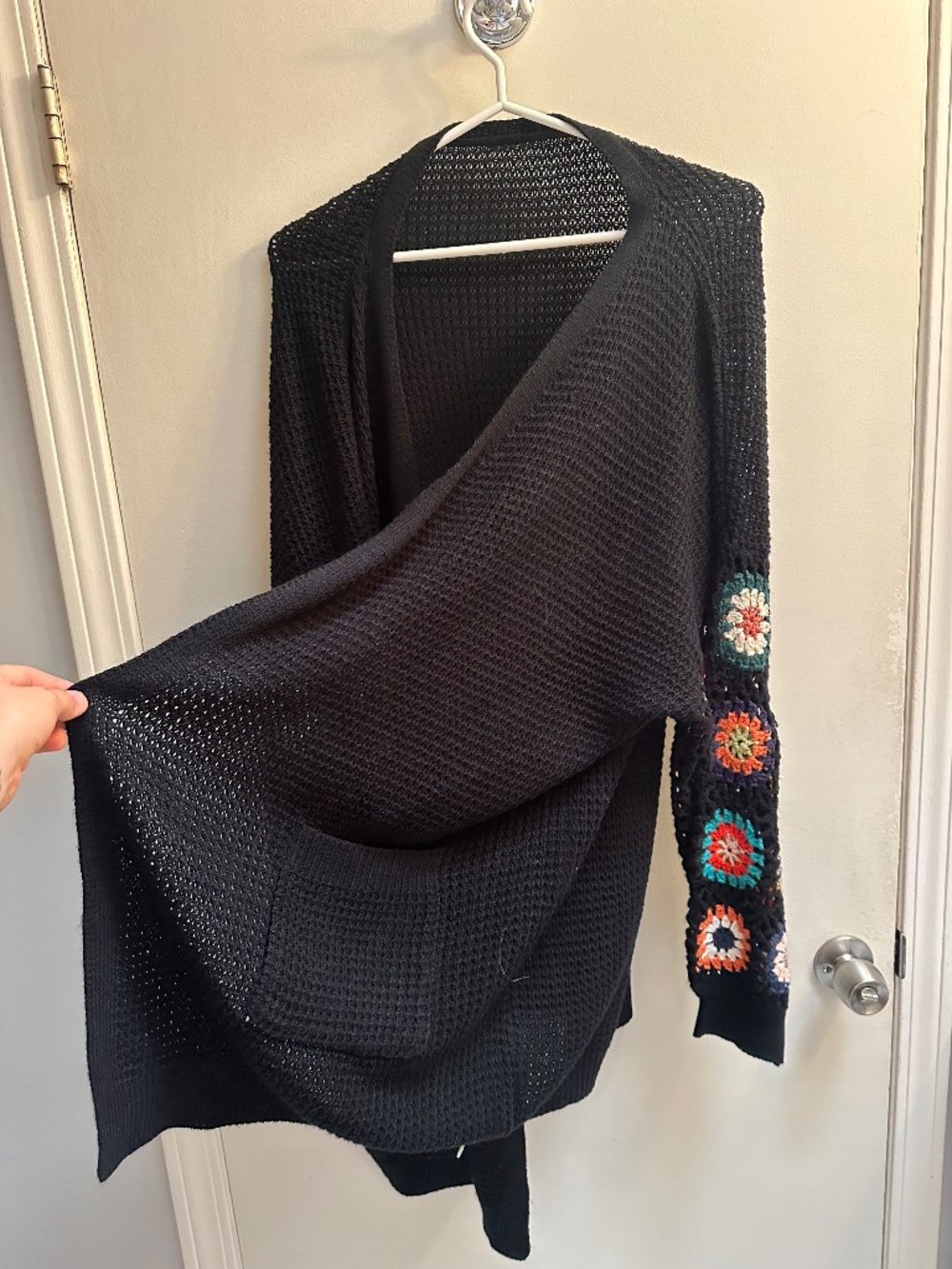 Bloom chic crochet cardigan floral sweater - Picture 9 of 12